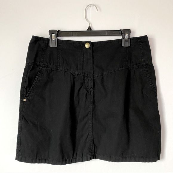 H&M Black A Line Mini Skirt with Pockets - Picture 2 of 6